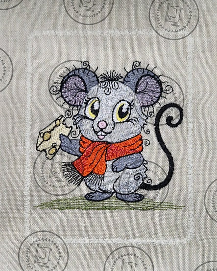 RAGGY MOUSE WITH CHEESE Machine Embroidery Design