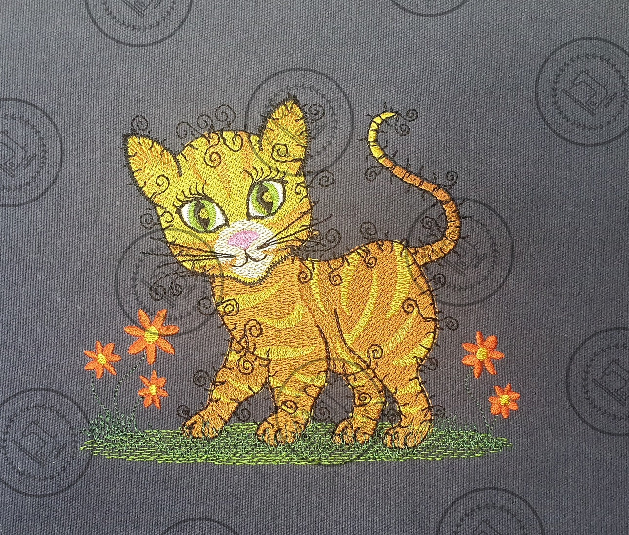 RAGGY TABBY KITTEN CAT Machine Embroidery Design