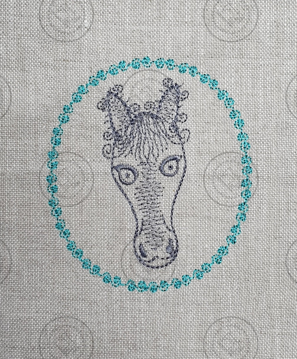 SKETCH CAMEO HORSE EMBROIDERY DESIGN - SC01   3.5 x 4