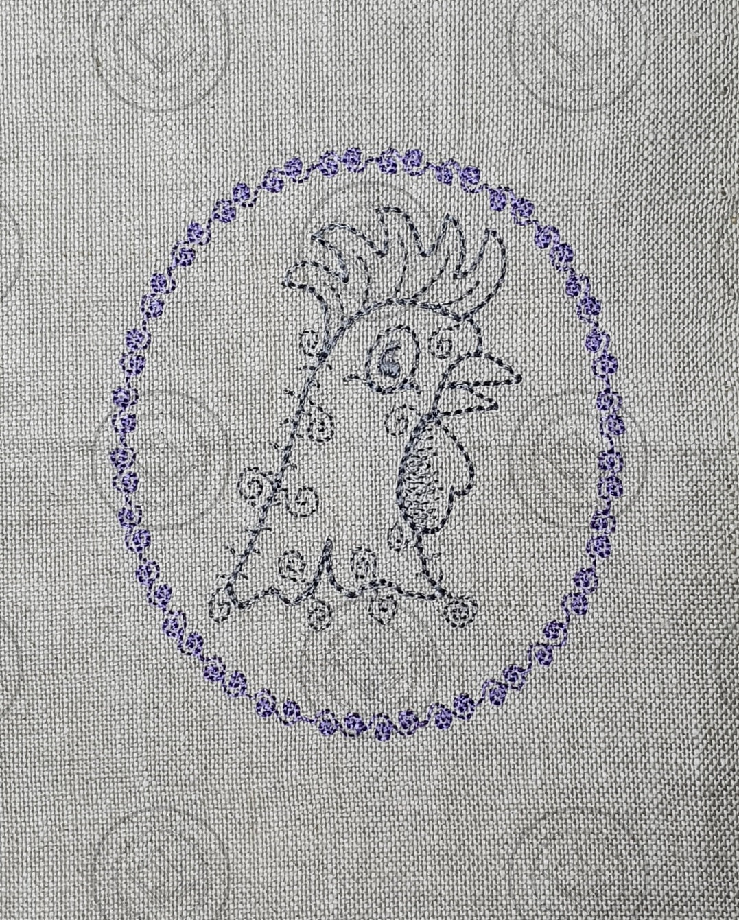 SKETCH CAMEO ROOSTER Embroidery Design - SC04    3.5 x 4